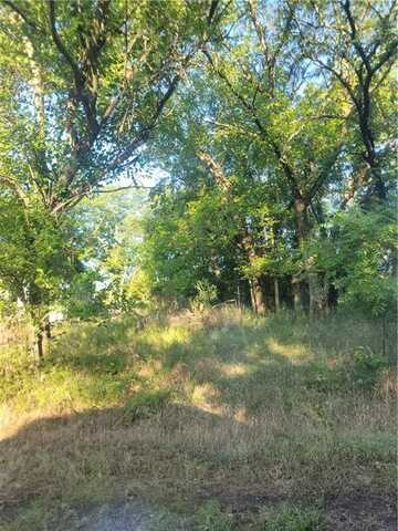 17 Tennessee Drive, Linn Valley, KS 66040