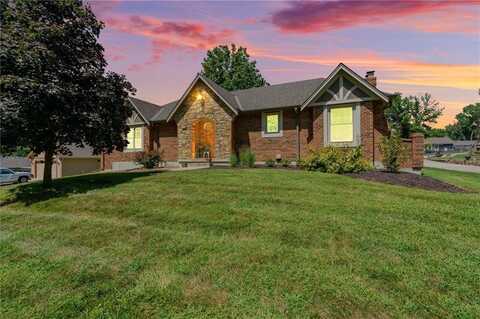 614 W Maple Street, Raymore, MO 64083