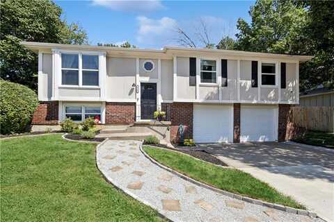 14701 Pine View Drive, Grandview, MO 64030