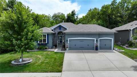 1915 Creek View Lane, Raymore, MO 64083