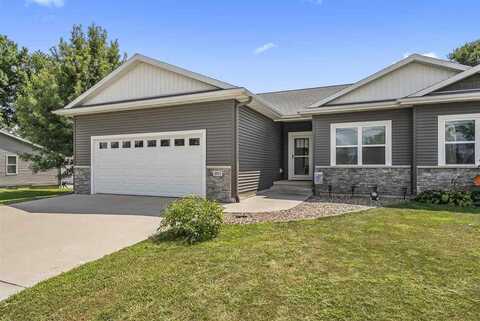 1015 E Adams Street, Washington, IA 52353