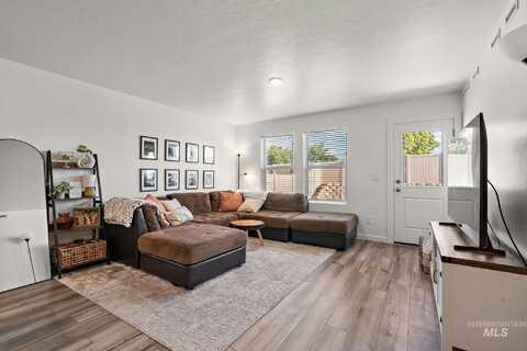 11392 Barn Ranch St, Caldwell, ID 83605