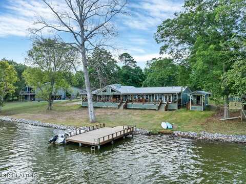 4225 W Lakeview Circle, Louisville, TN 37777