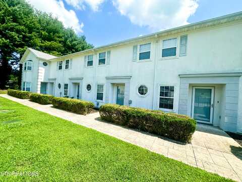 102 Village Trace, Kingston, TN 37763