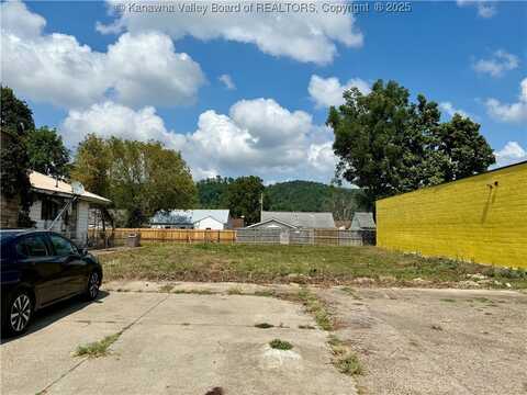 2416 Grant Avenue, Saint Albans, WV 25177