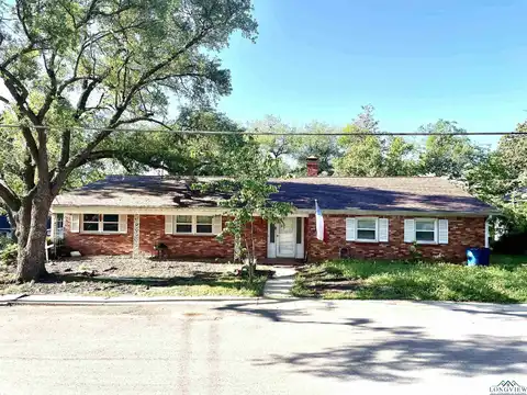 201 W Gilmer St., Big Sandy, TX 75755
