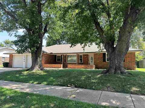 2305 NE Village Drive, Lawton, OK 73507