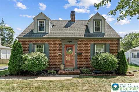 425 Beverly Drive, White Hall, PA 18104