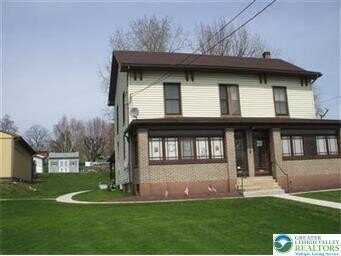 210 Mauch Chunk Street unit: 1St Floor, Nazareth Boro, PA 18064
