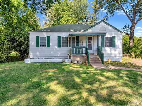 3447 Eastridge Lane, Saint Ann, MO 63074