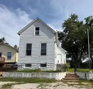 125 E Etta Avenue, Saint Louis, MO 63125