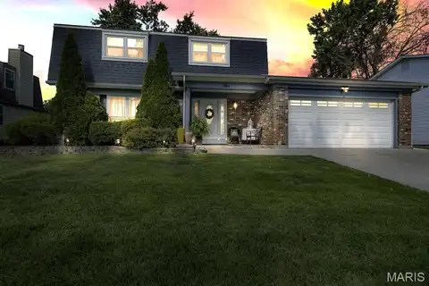 4 Lost Dutchman Drive, Saint Peters, MO 63376