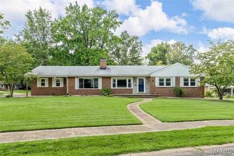 21 Valley Drive, Florissant, MO 63031