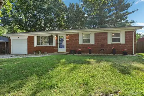 4 Toni Court, Collinsville, IL 62234