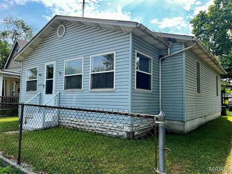 2205 Ohio Avenue, Granite City, IL 62040