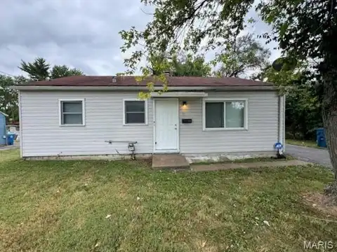 30 Paul Avenue, Ferguson, MO 63135