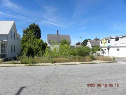 22 North Avenue, Sanford, ME 04073