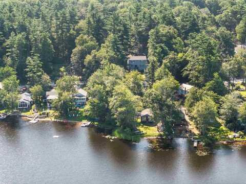 7 Woodlawn Road, Raymond, NH 03077