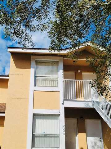 2242 SW 81st Ave, Miramar, FL 33025