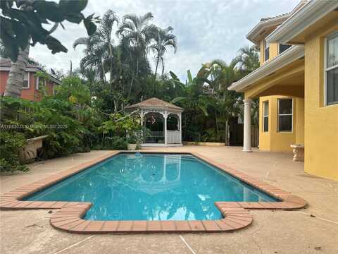 6049 SW 165th Ave, Miami, FL 33193