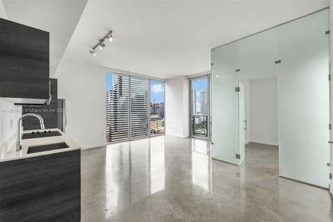 151 SE 1st St, Miami, FL 33131
