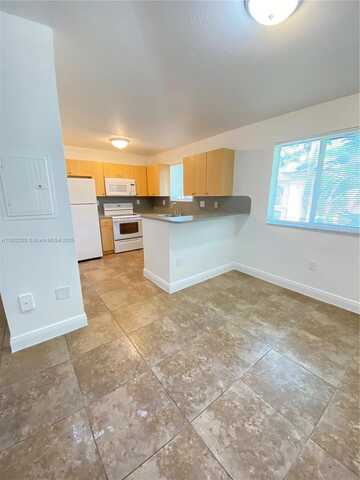 2910 SE 13th Rd, Homestead, FL 33035