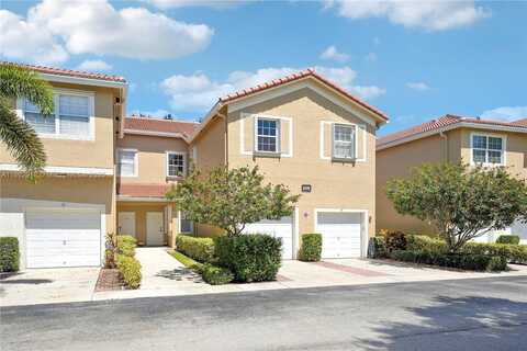 108 Lighthouse Cir, Tequesta, FL 33469