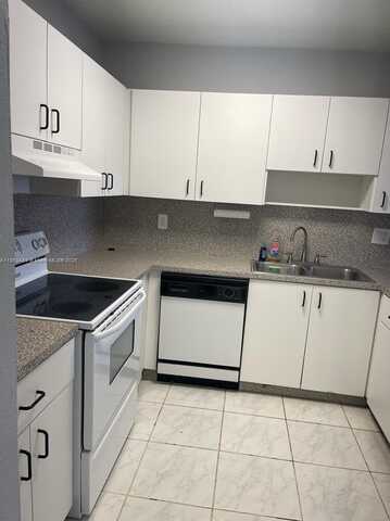 1900 W 68th St, Hialeah, FL 33014