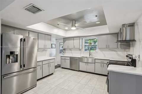 2441 SW 43rd Ave, Fort Lauderdale, FL 33317
