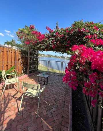 16368 SW 43rd Ter, Kendall, FL 33185