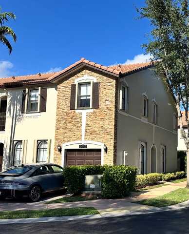 3173 NW 102nd Path, Doral, FL 33172