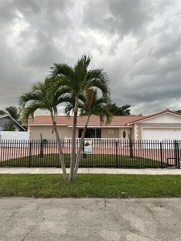 10805 SW 165th Ter, Miami, FL 33157