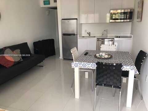801 15th St, Miami Beach, FL 33139