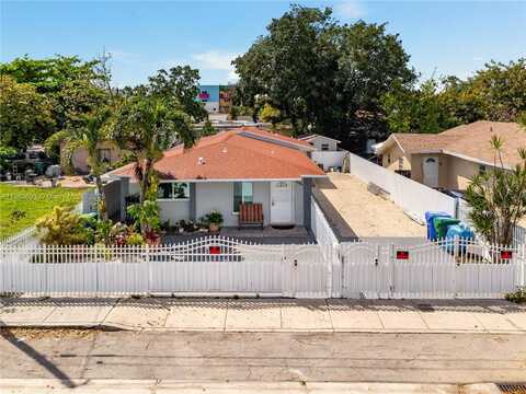 1864 NW 27th St, Miami, FL 33142