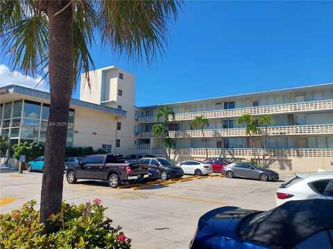 6484 Indian Creek Dr, Miami Beach, FL 33141