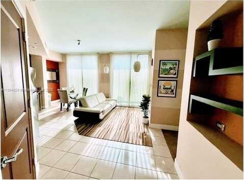 315 NE 3rd Ave, Fort Lauderdale, FL 33301