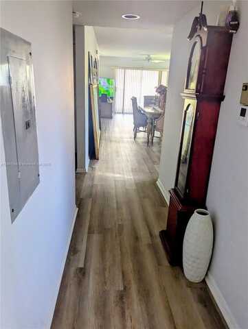 1650 SW 124th Ter, Pembroke Pines, FL 33027