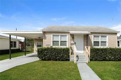 1121 Magnolia St, West Palm Beach, FL 33405