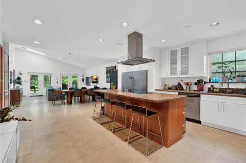 3730 Kumquat Ave, Miami, FL 33133