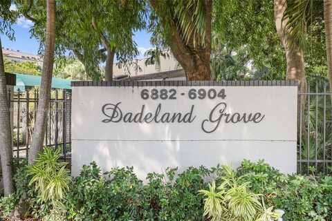 6900 N Kendall Dr, Pinecrest, FL 33156