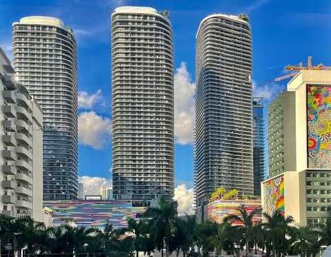 55 SW 9th St, Miami, FL 33130