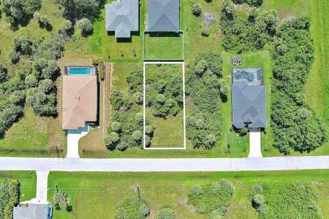 148 Spring Dr, Other City - In The State Of Florida, FL 33947