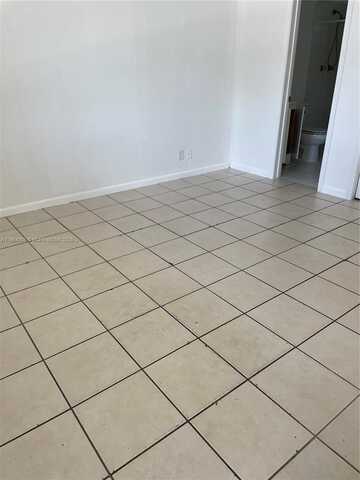 1095 N 59th Ave, Hollywood, FL 33021