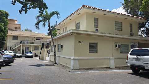 1362 SW 2nd St, Miami, FL 33135