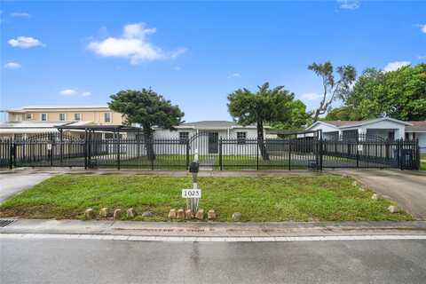 1025 Curtiss Dr, Opa Locka, FL 33054