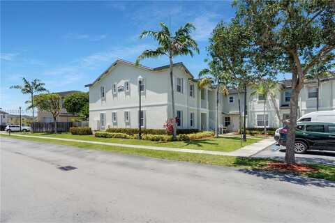 2935 SE 1st Dr, Homestead, FL 33033