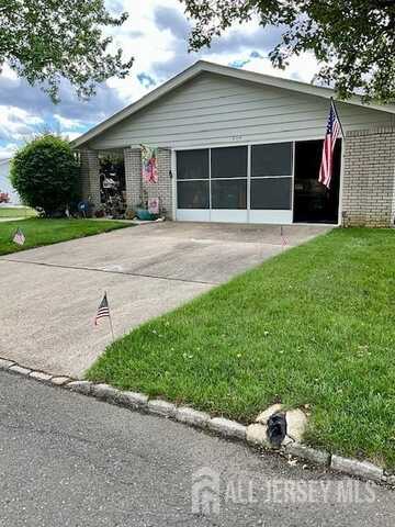 211-a Doremus Drive, Monroe, NJ 08831