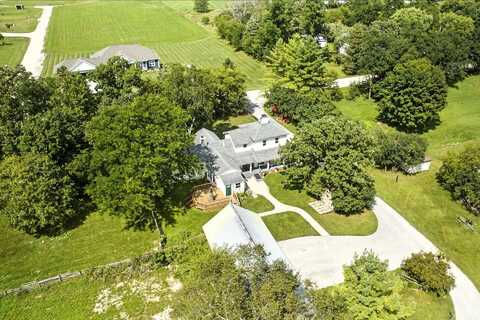 S75w35621 Wilton Rd, Eagle, WI 53119