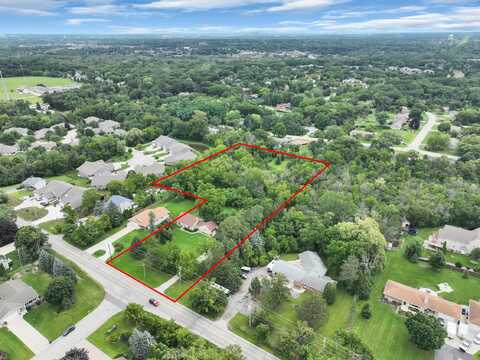 4120 S 124th St, Greenfield, WI 53228