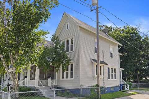 1320 Thurston Ave, Racine, WI 53405